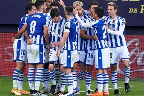 real-sociedad-Sociedad-Sejarah