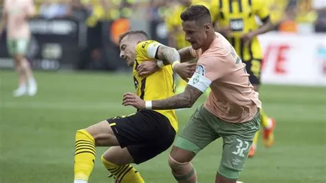 bremen-vs-dortmund-Bremen-Dortmund