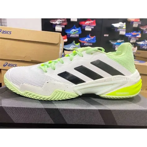 sepatu-tenis-adidas-anti-slip-Sepatu-Tenis