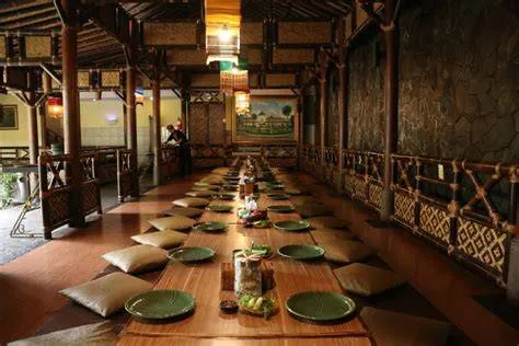 tempat-makan-lesehan-dekat-sini-Rekomendasi-Tempat